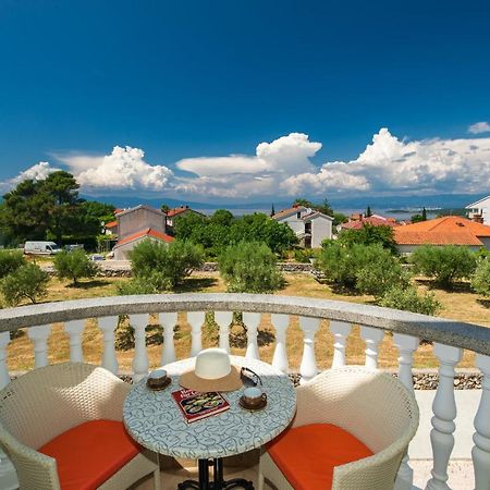 Vila Panorama By El-Pi Tours Malinska Exterior photo