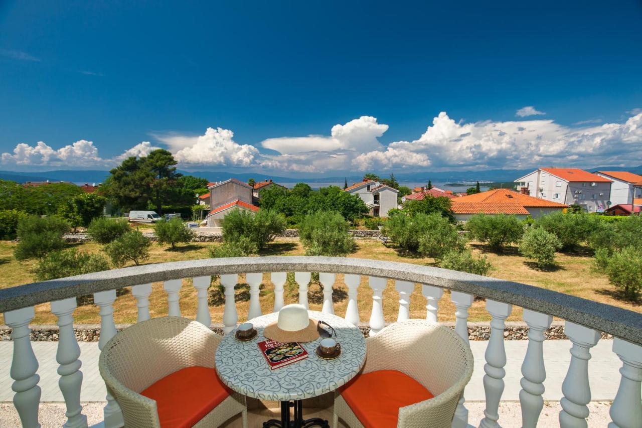 Vila Panorama By El-Pi Tours Malinska Exterior photo