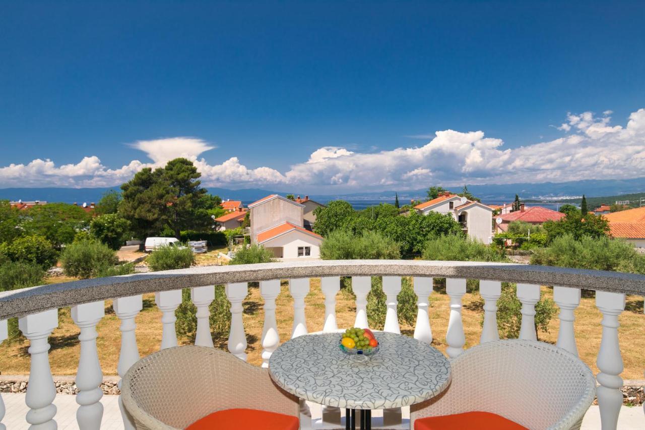 Vila Panorama By El-Pi Tours Malinska Exterior photo