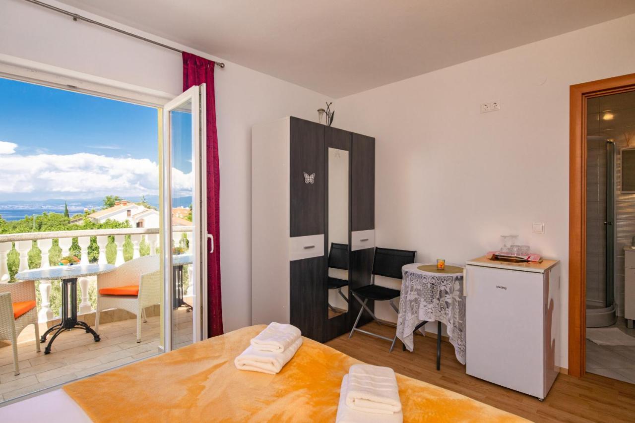 Vila Panorama By El-Pi Tours Malinska Exterior photo